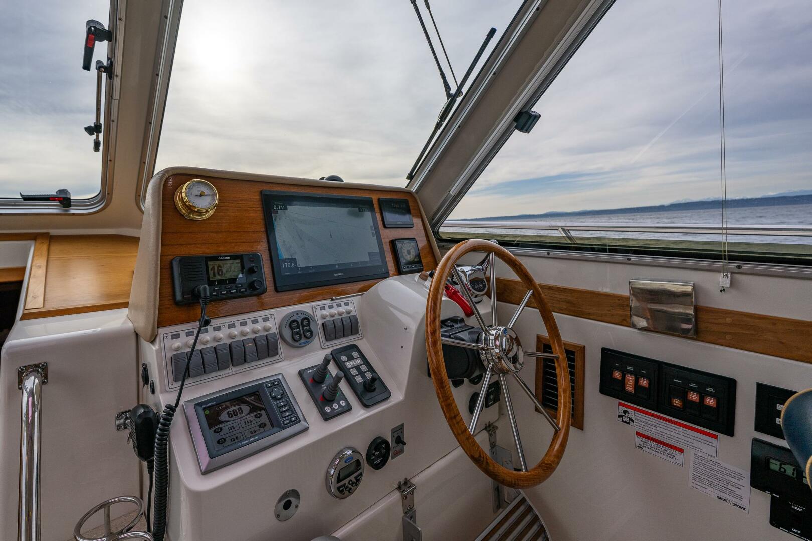 2010 Back Cove 37 - Image 36