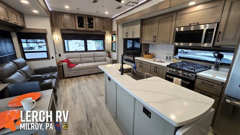 2026 KZ RV Durango Gold G384MSQ - Image 23