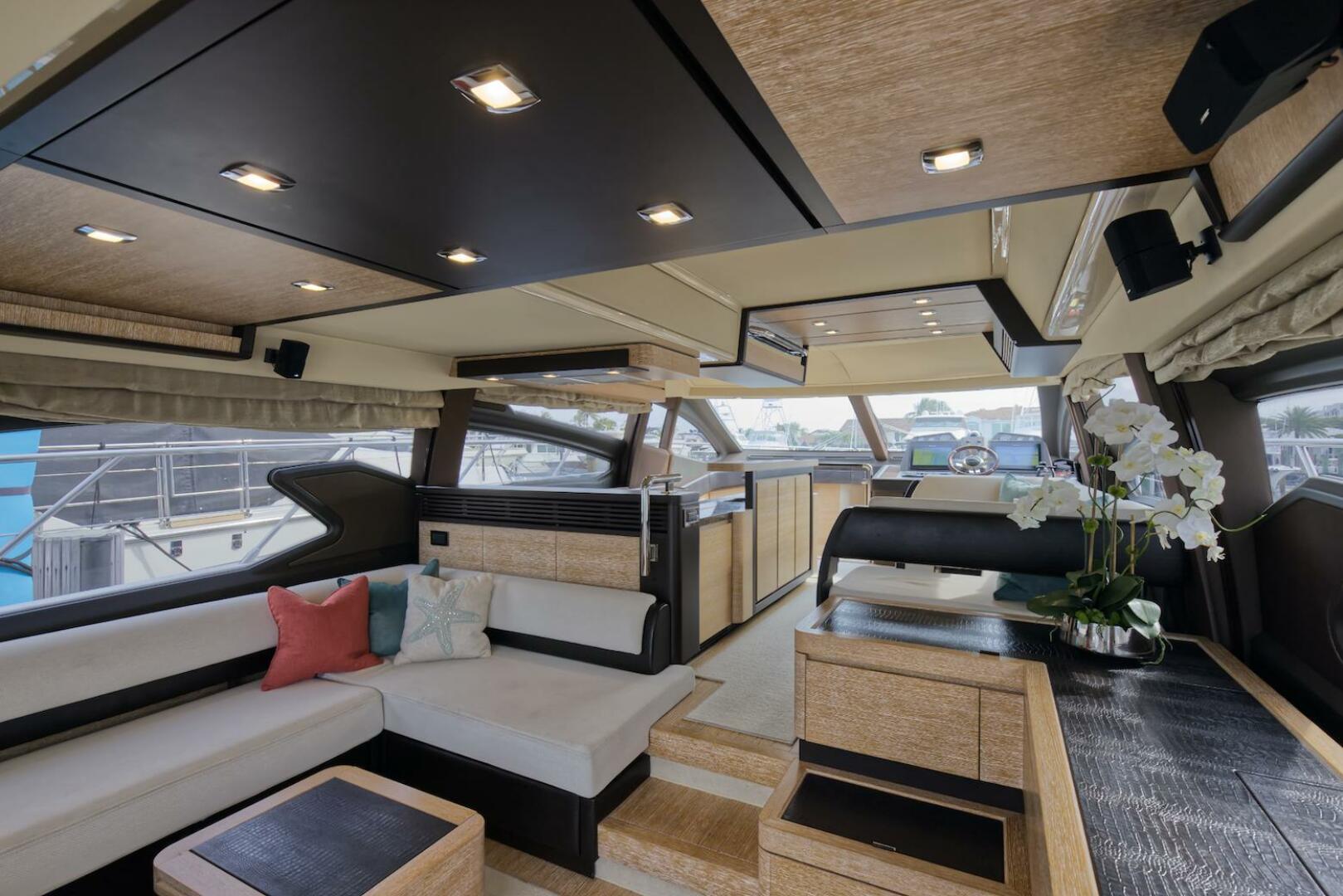 2015 Azimut 64 Flybridge - Image 25