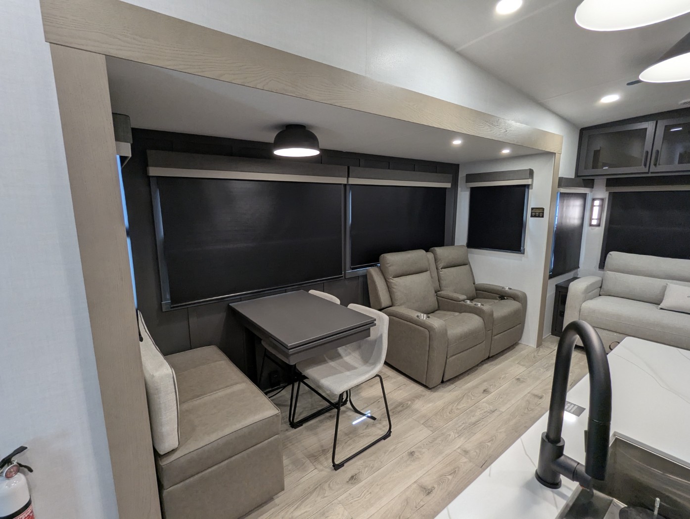 2026 Forest River Rockwood Signature R361RLS - Image 21