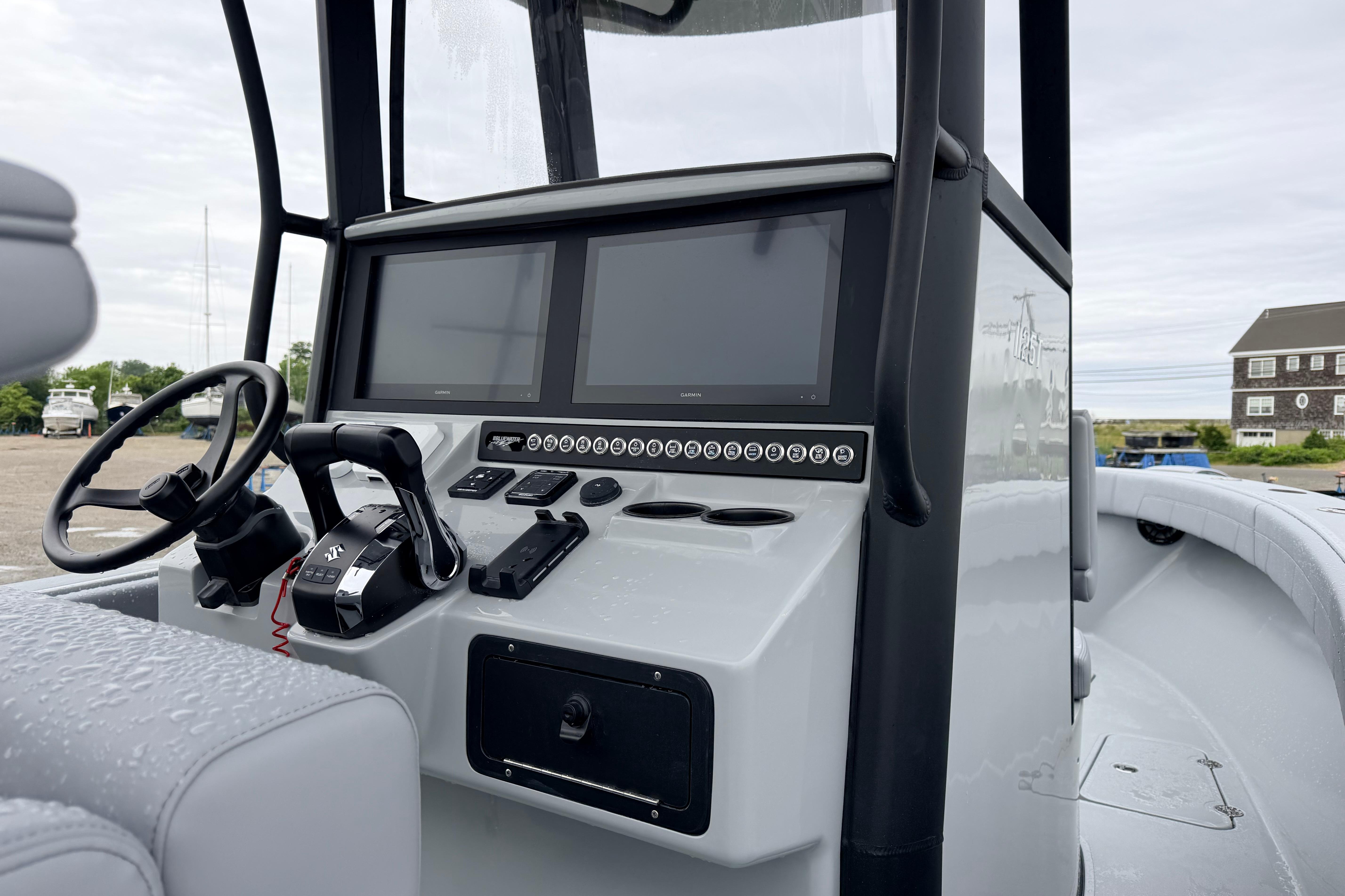 2026 Bluewater Sportfishing 25T - Image 5