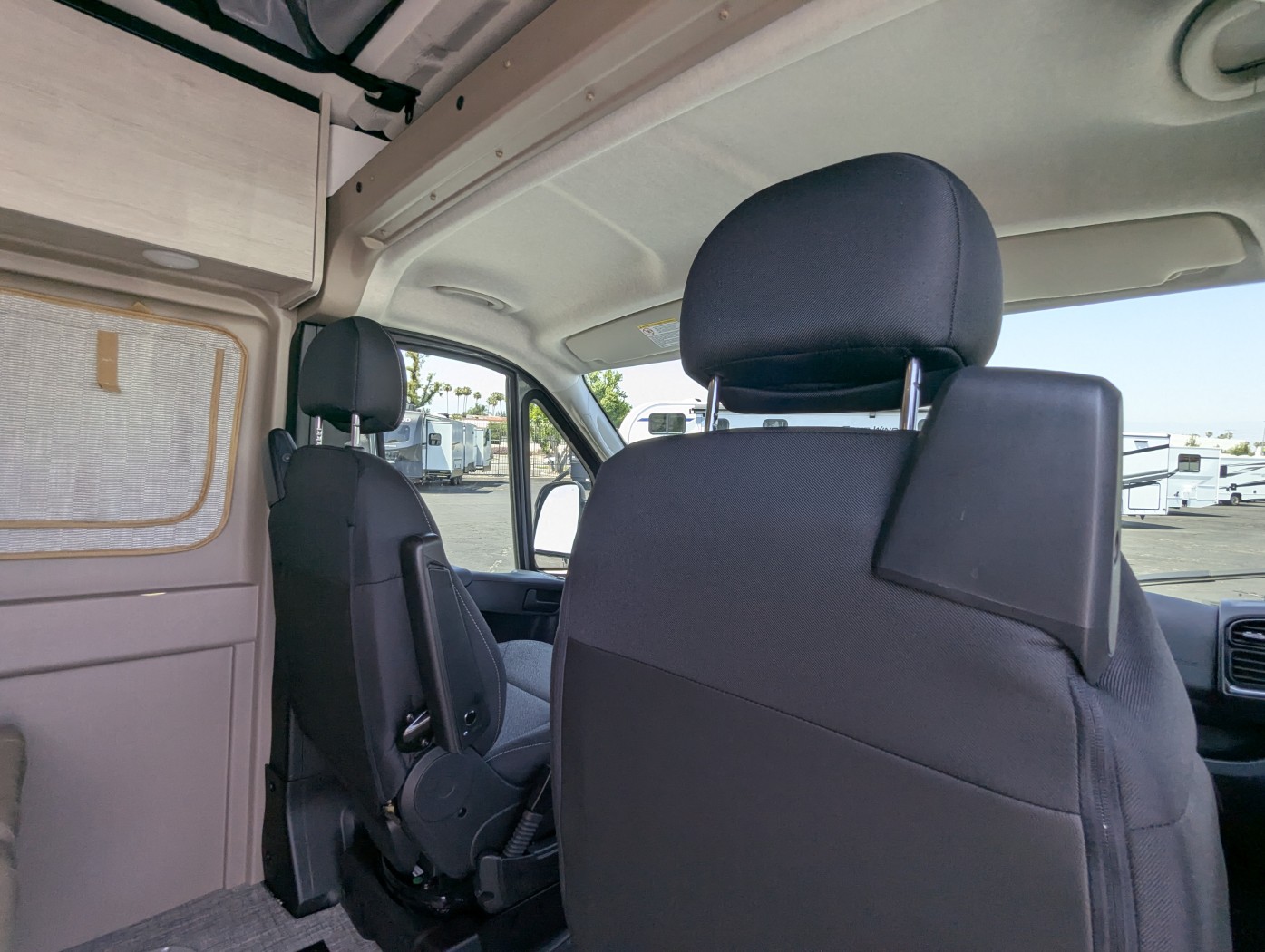 2027 Winnebago Solis 59P - Image 10