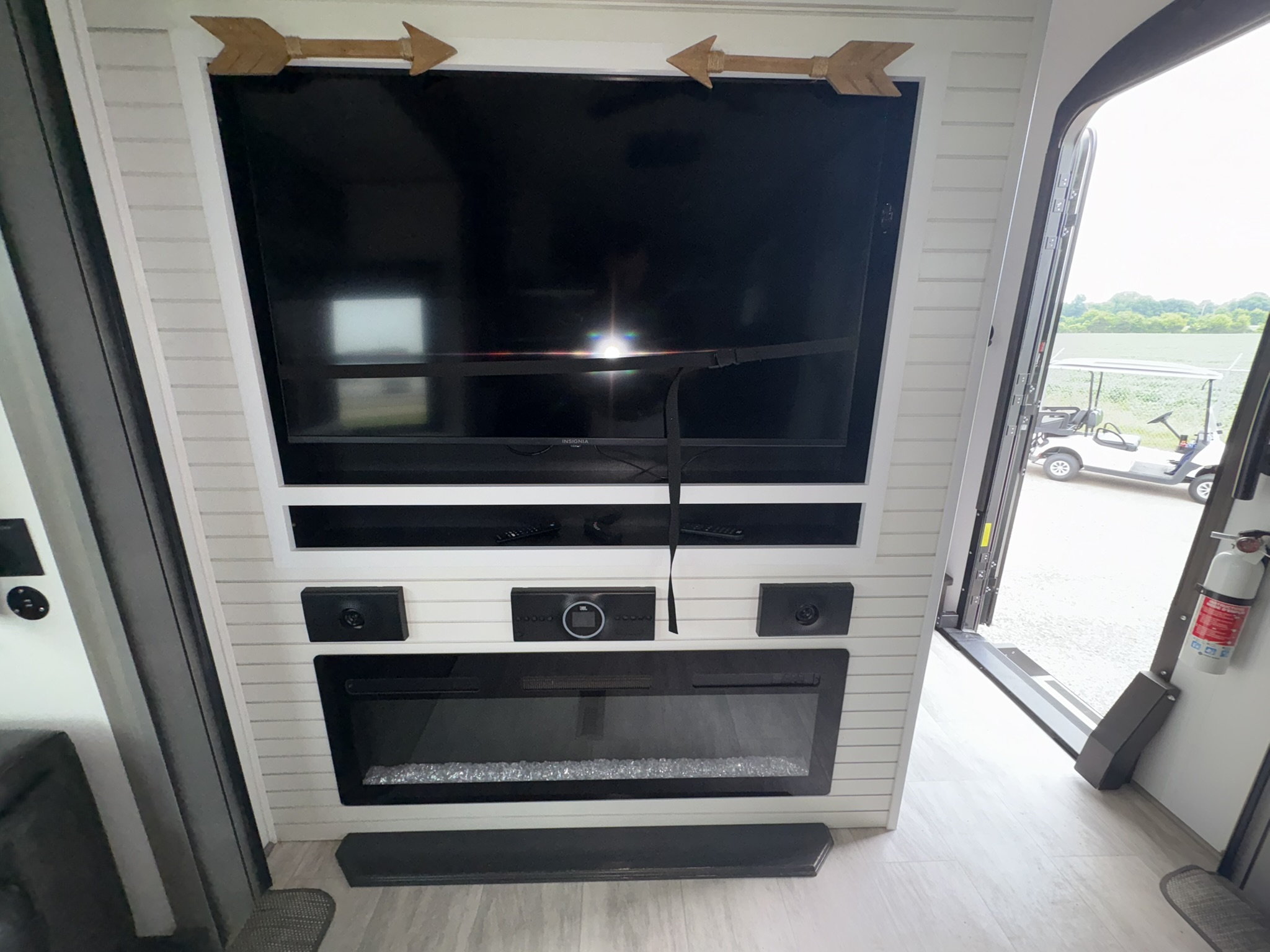 2023 KEYSTONE MONTANA 3901RK - Image 24