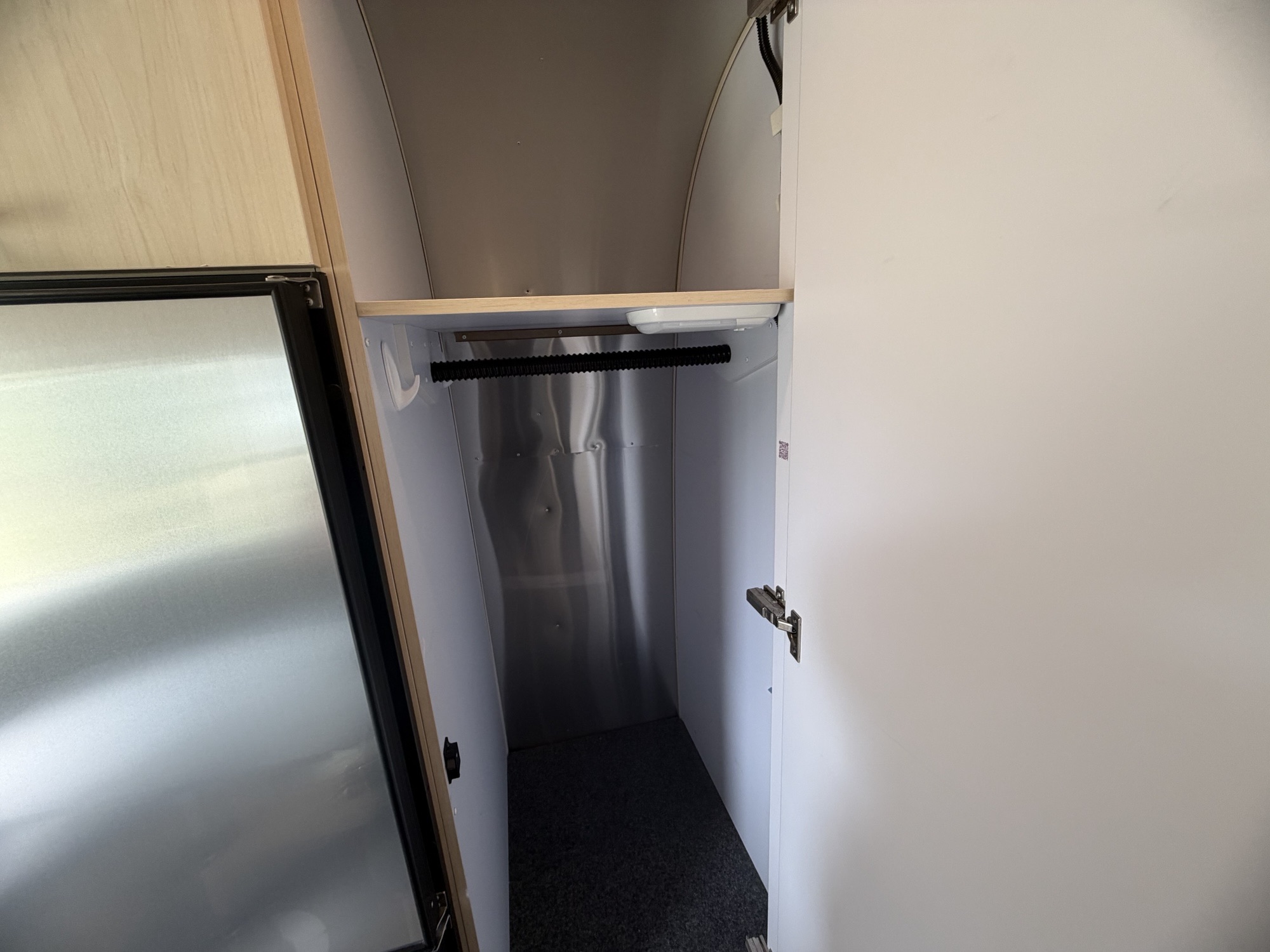 2024 AIRSTREAM FLYING CLOUD 23FB - Image 20