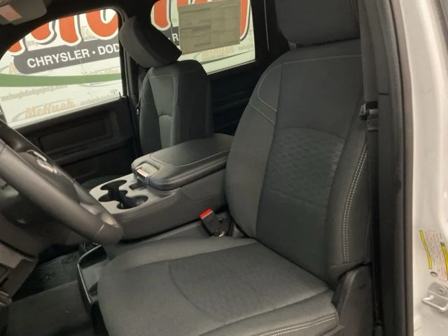 2026 Ram 2500 Big Horn 4x4 Crew Cab 6'4" Box - Image 17