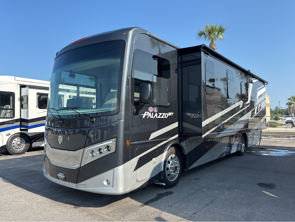 2026 THOR MOTOR COACH PALAZZO 33.6 - Image 3