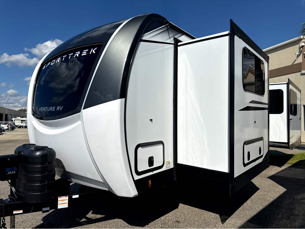 2027 VENTURE RV SPORTTREK 282VRE - Image 2