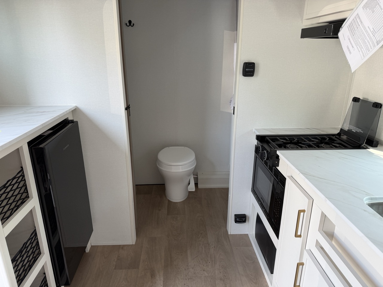 2026 Grand Design Transcend ONE 131DL - Image 5
