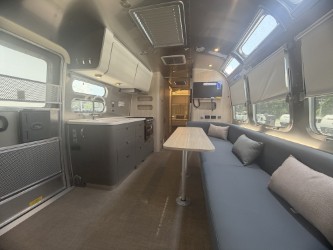 2026 AIRSTREAM GLOBETROTTER 30RBQ - Image 14