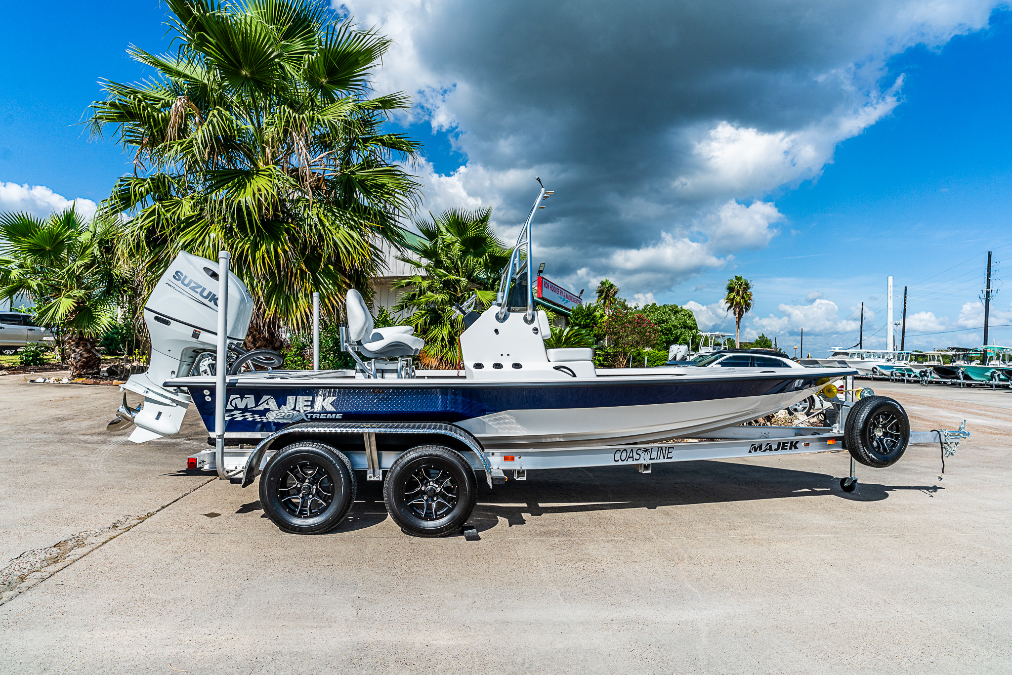 2027 Majek 20 Xtreme - Image 2