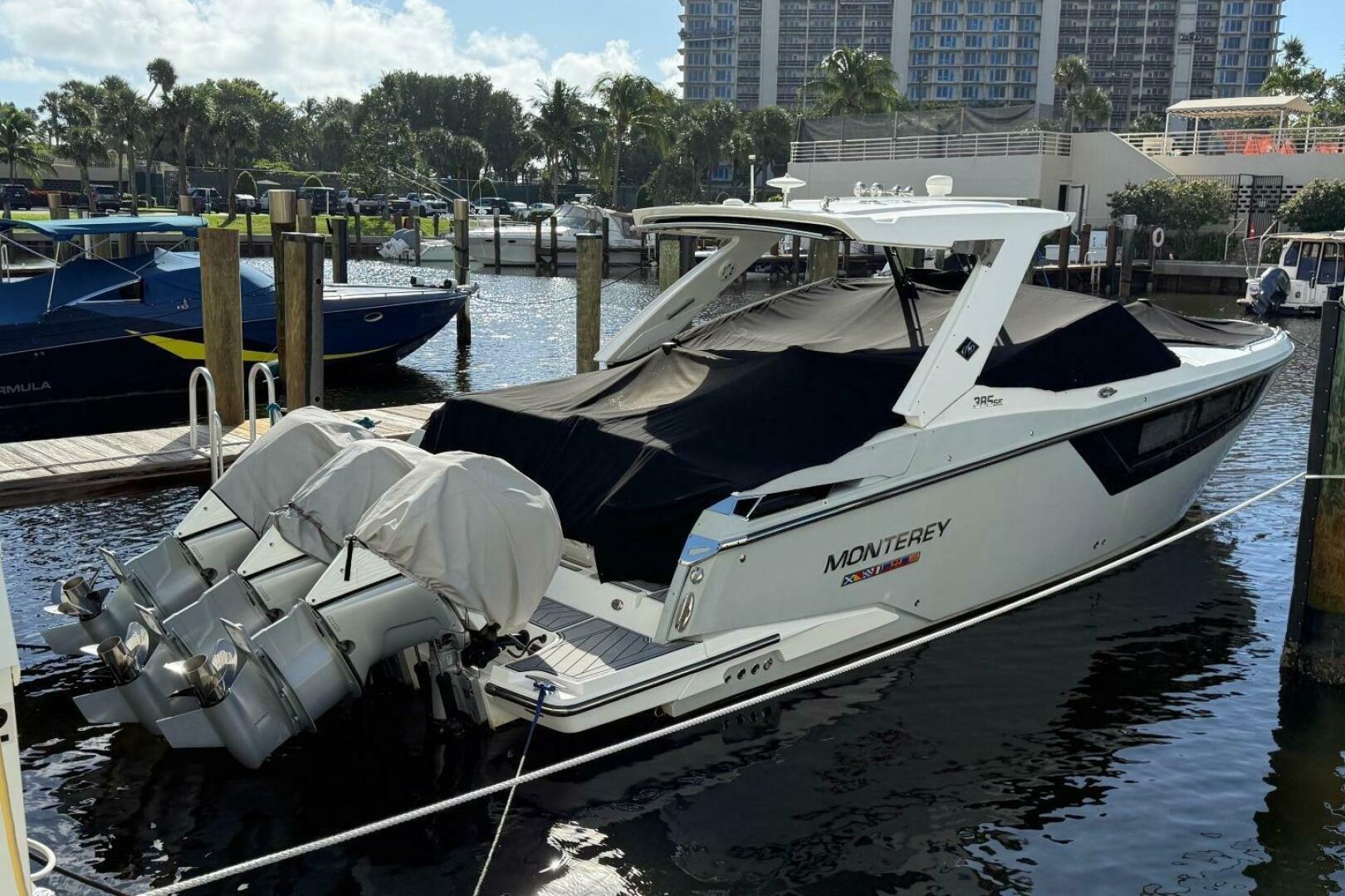 2022 Monterey 385 Super Express - Image 3