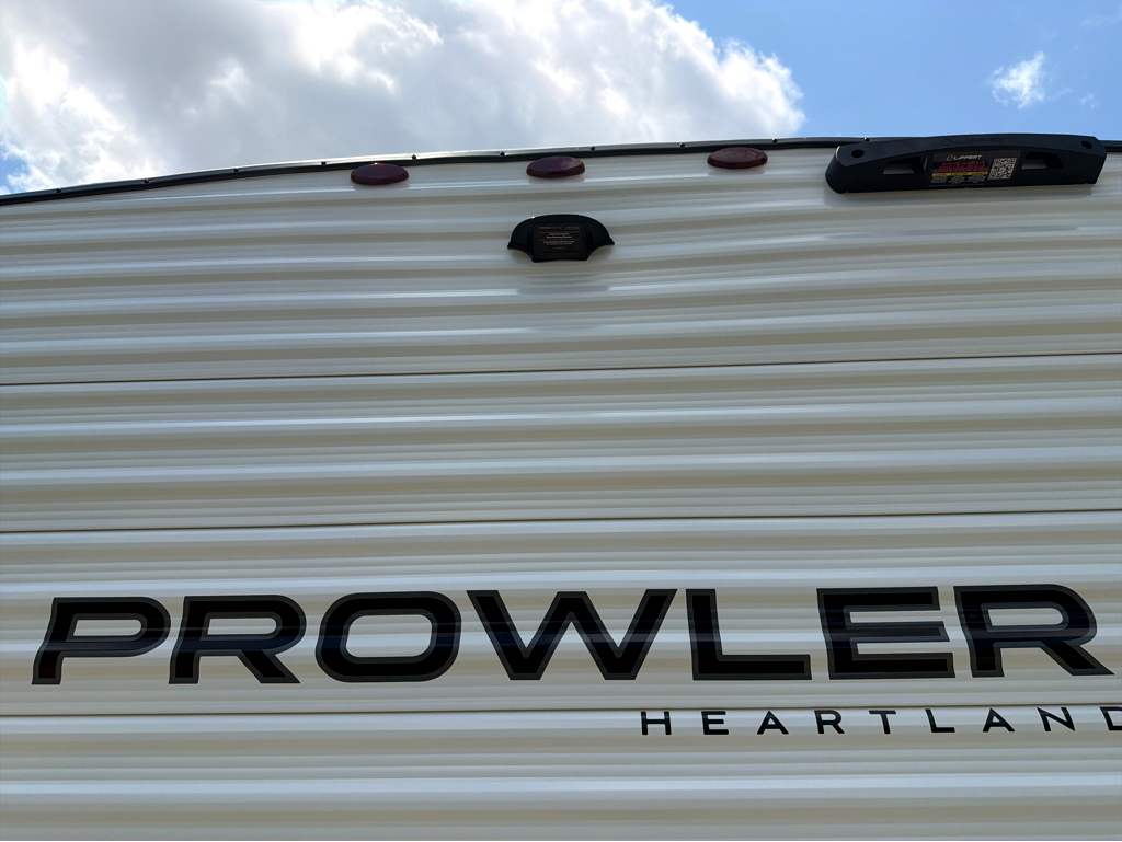 2027 HEARTLAND PROWLER 2600BH - Image 12