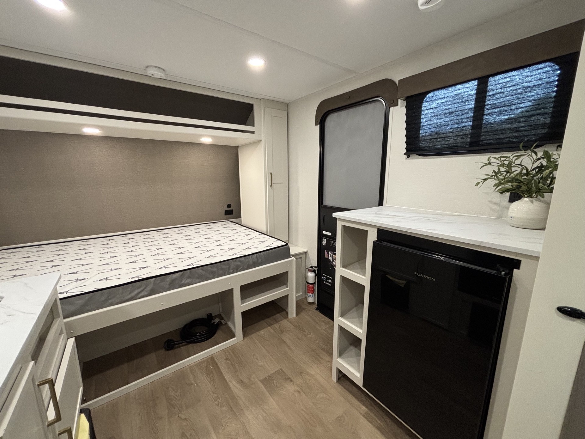 2027 Grand Design TRANSCEND ONE 121RBL - Image 14