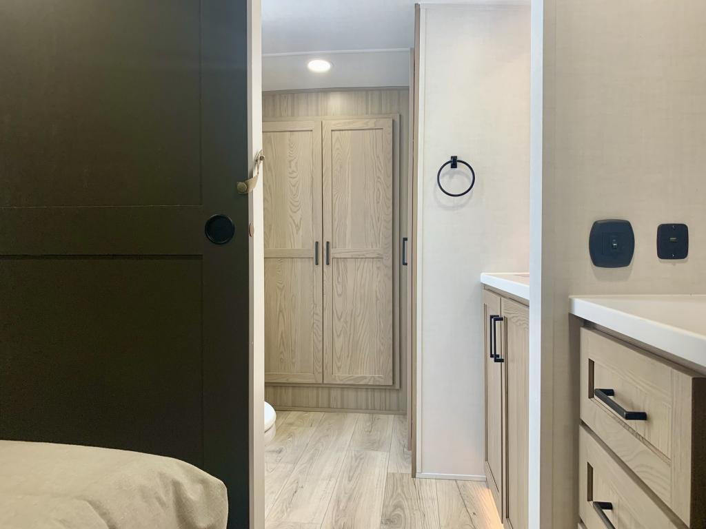 2026 FOREST RIVER 401CFB - Image 42