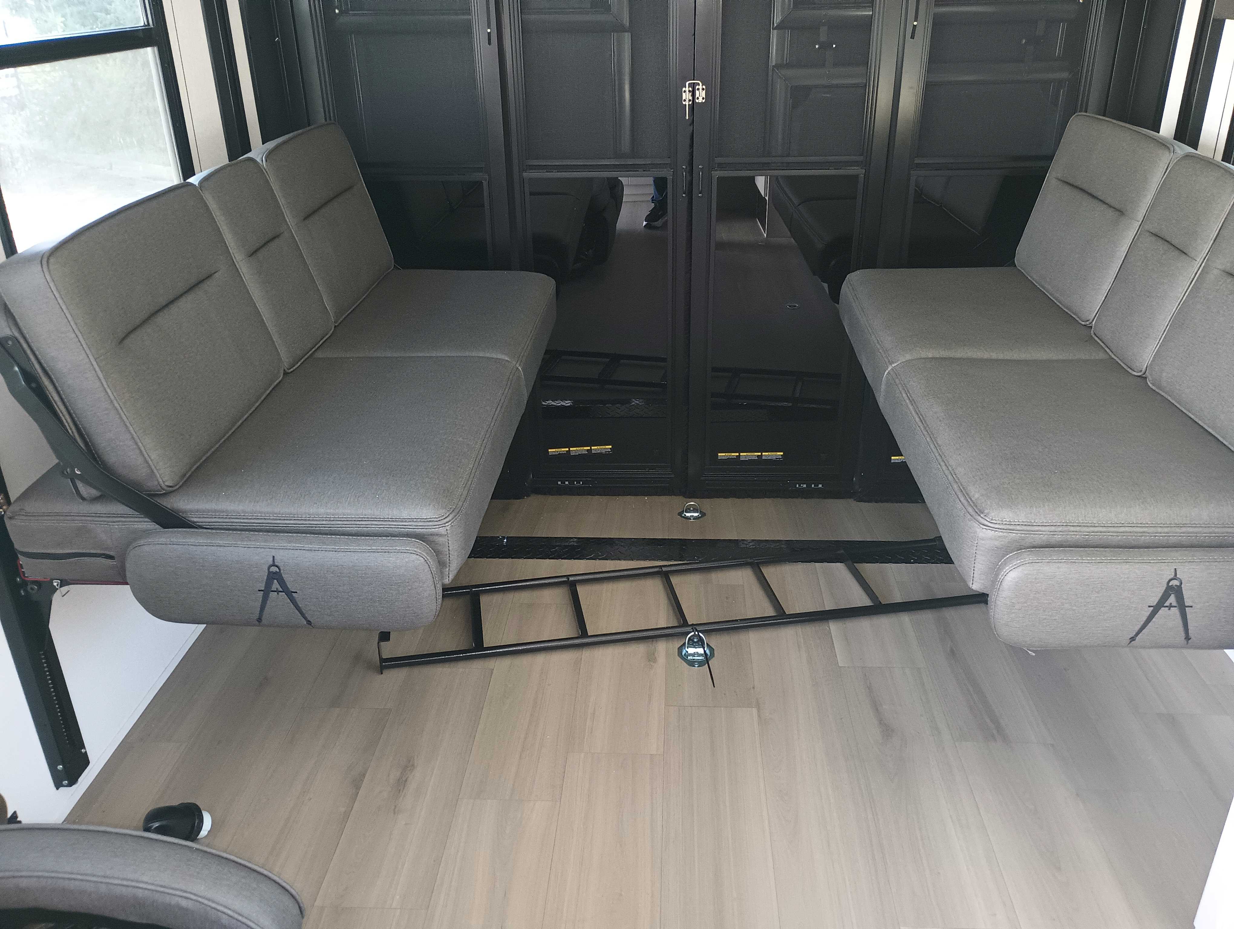 2026 Grand Design Momentum G-Class 21G - Image 14