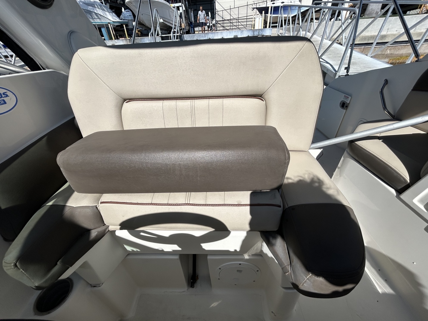 2014 Sea Ray - Image 77
