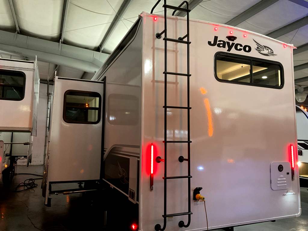 2026 JAYCO Eagle 265 FKDS HT - Image 25