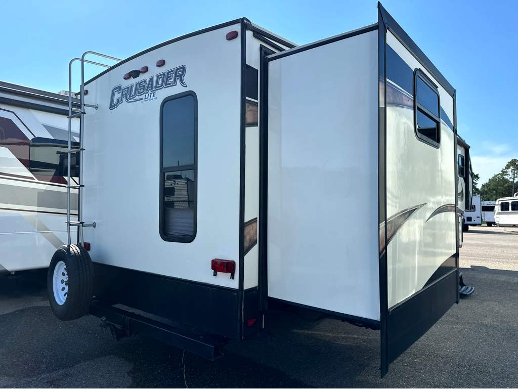 2018 PRIME TIME CRUSADER 30BH - Image 5