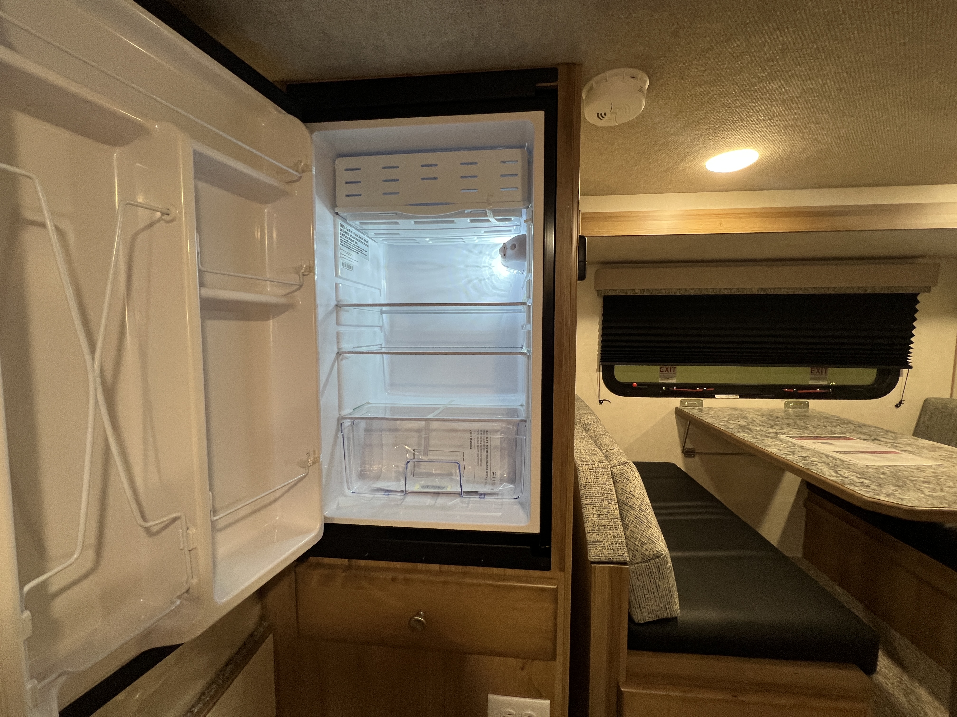 2027 Westland RV Travelaire 83SL - Image 10