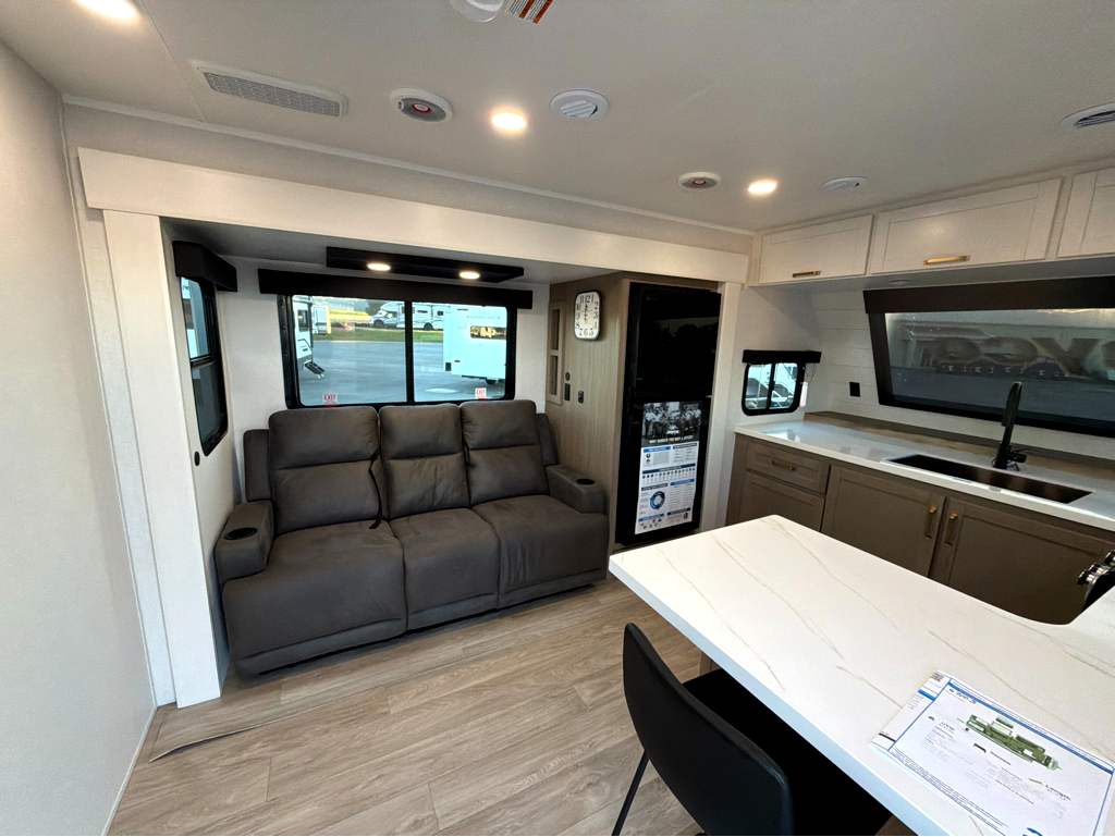 2027 JAYCO EAGLE 265FKDS - Image 17