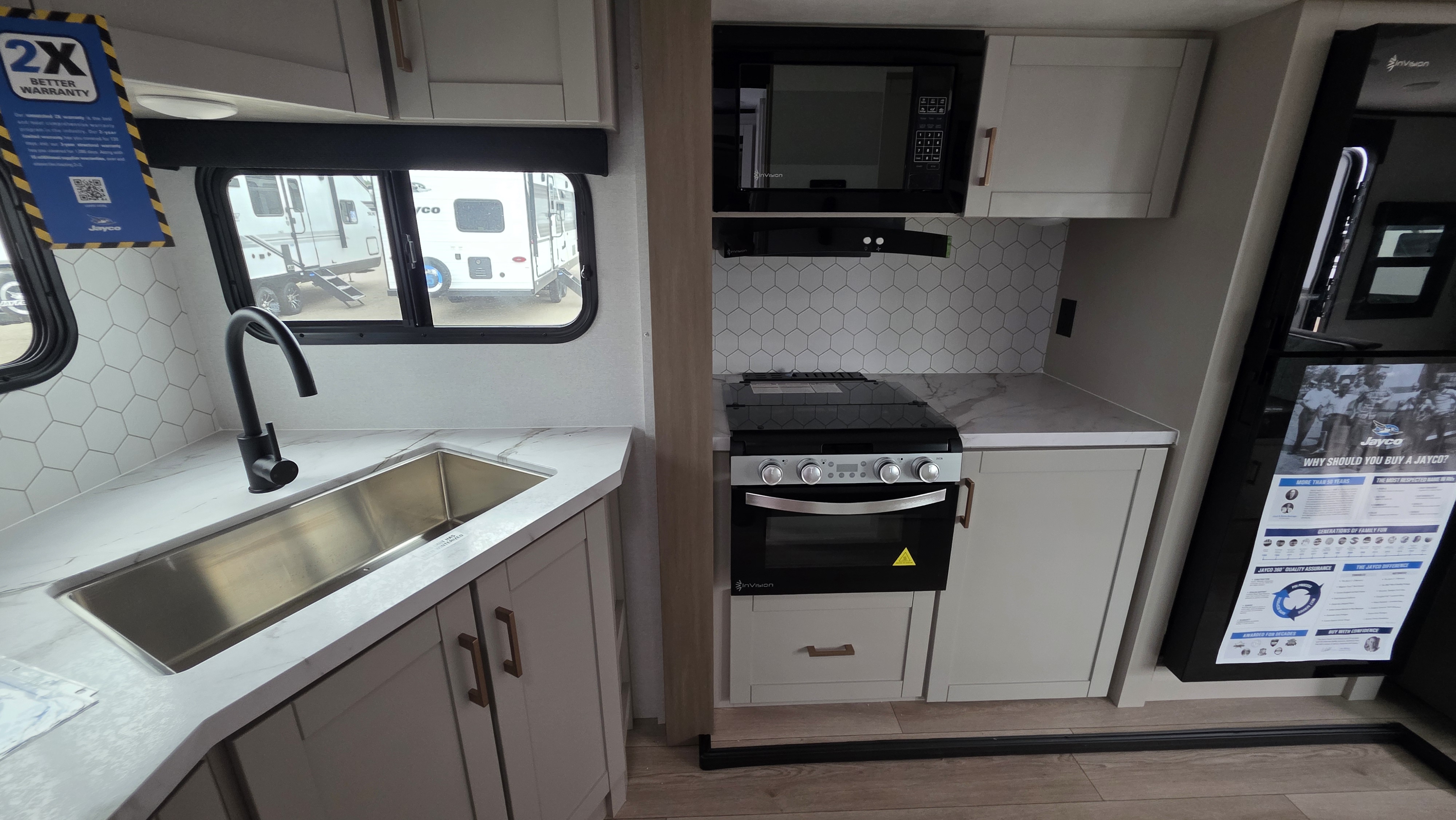 2027 JAYCO JAY FEATHER 21MML - Image 17