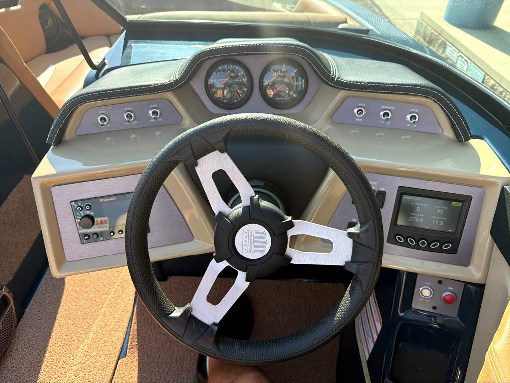 2022 MasterCraft NXT 22 - Image 28