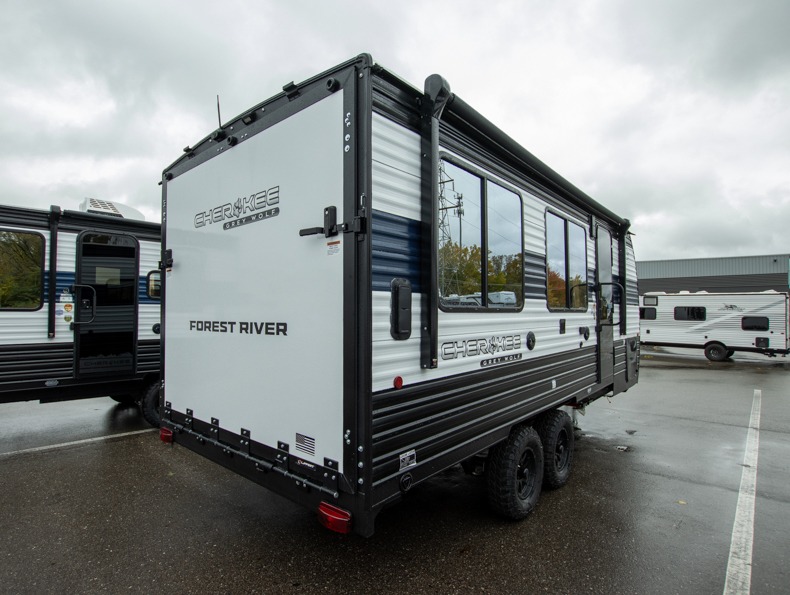 2026 Forest River Cherokee Grey Wolf 18RR - Image 2