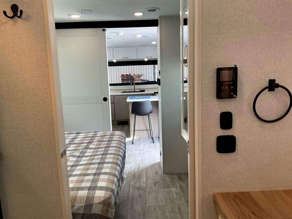 2026 JAYCO Eagle 265 FKDS HT - Image 22
