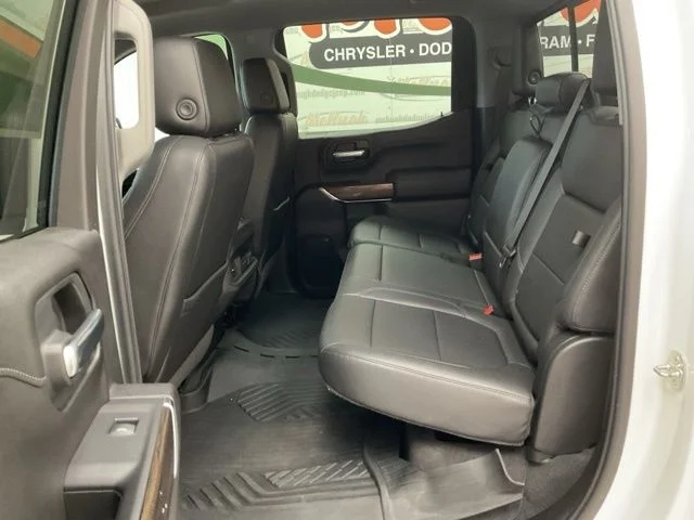 2021 Chevrolet Silverado 1500 Crew Cab RST 4WD - Image 21