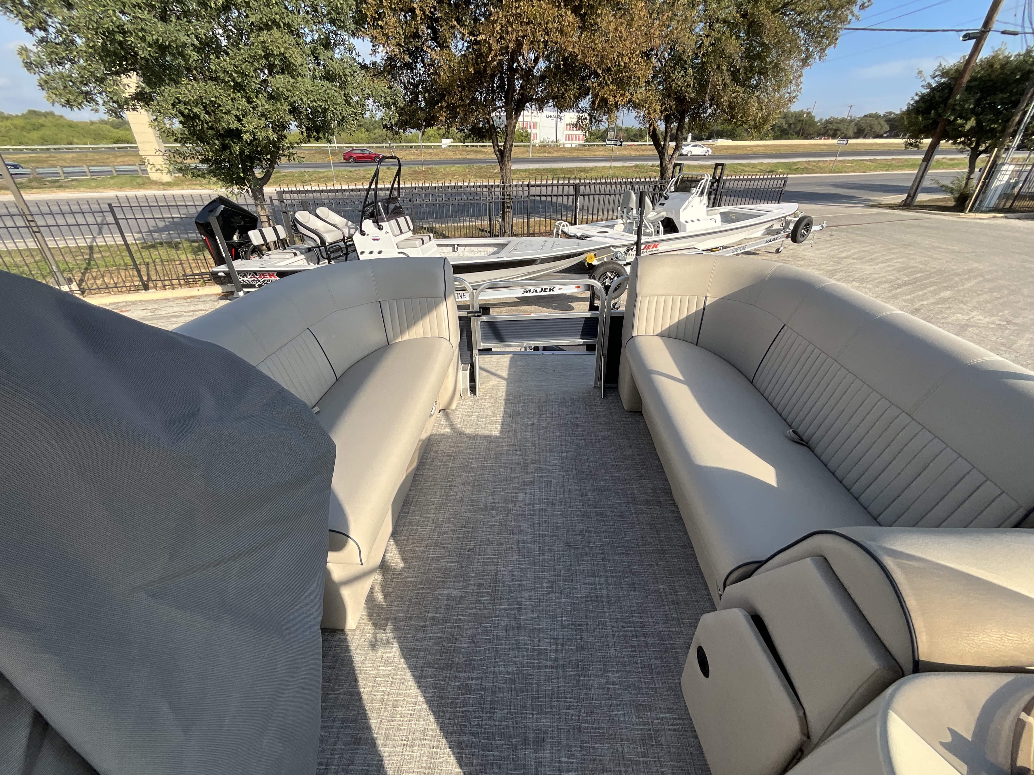 2021 APEX MARINE QWEST 820 FAMILY FISH - Image 21