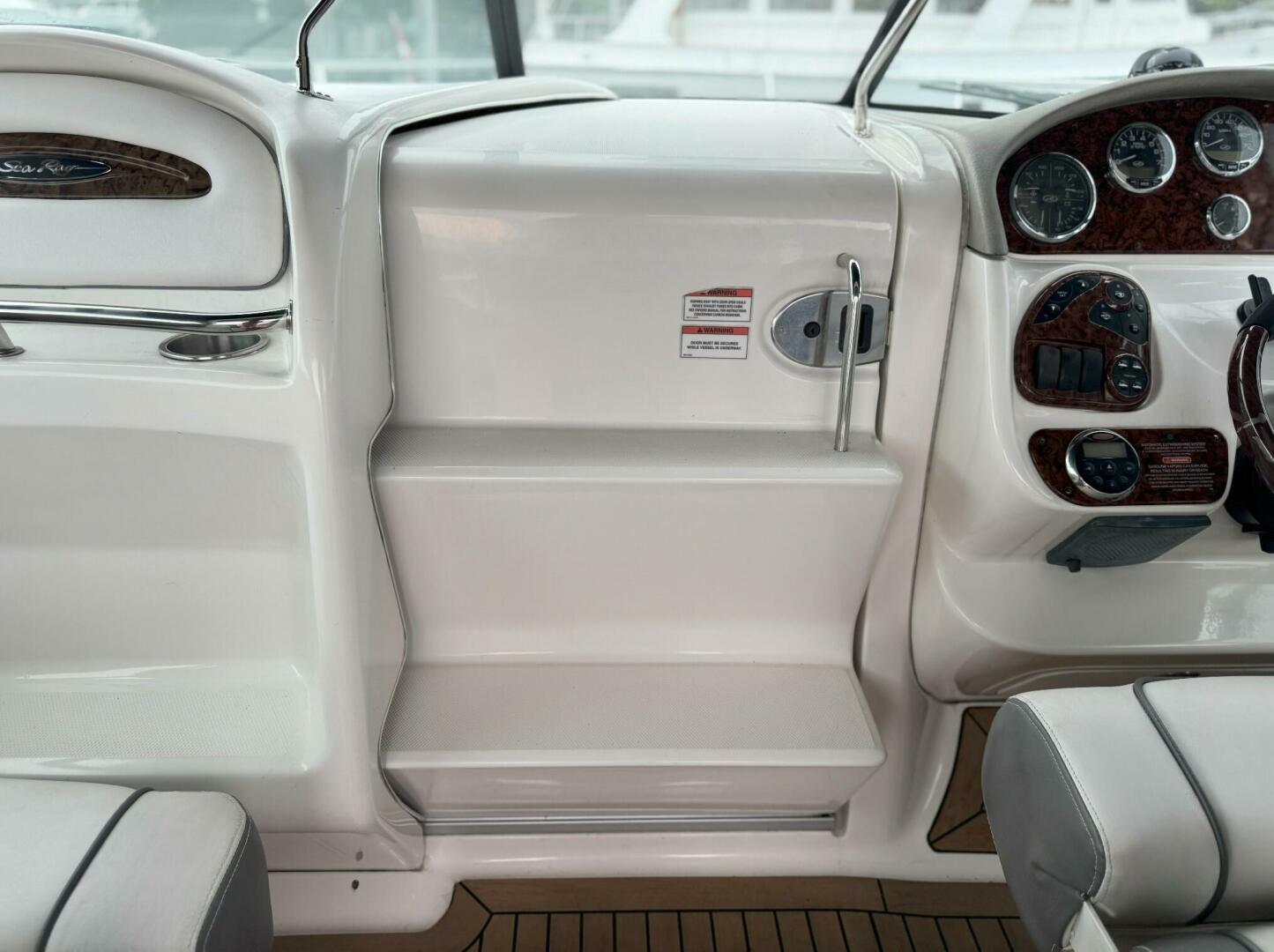 2007 Sea Ray 29SLX with cuddy cabin - Image 17