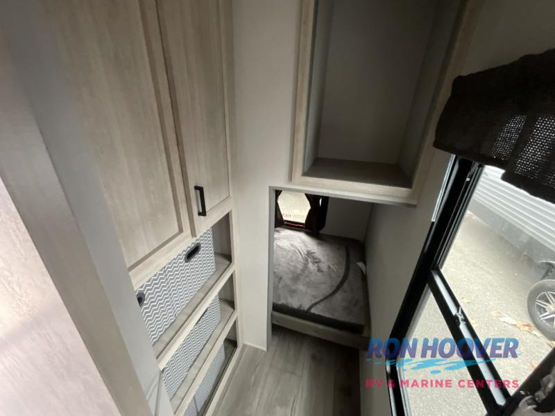 2026 COACHMEN 333DORM - Image 15