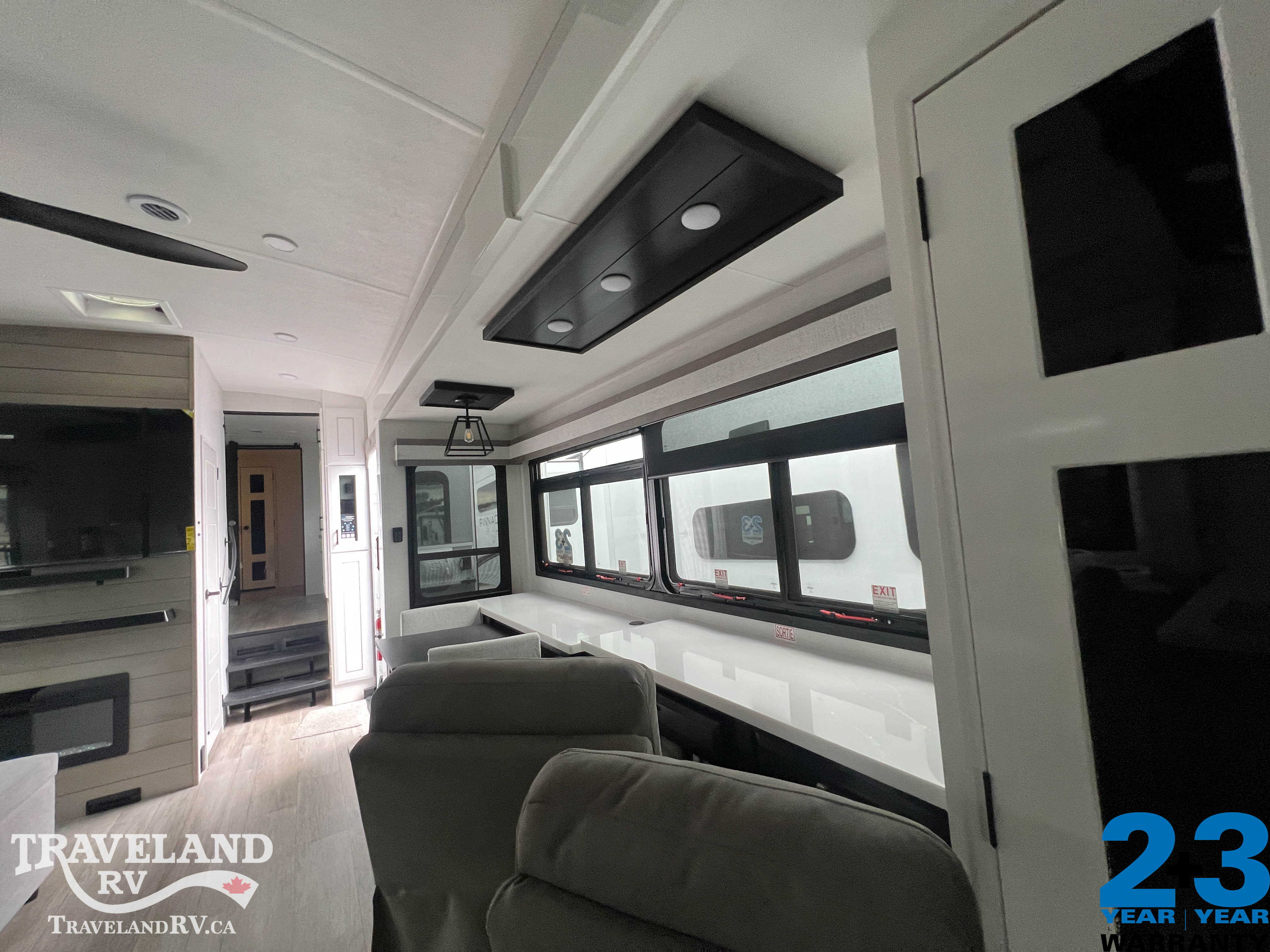 2026 Jayco Pinnacle 38FBRK - Image 18
