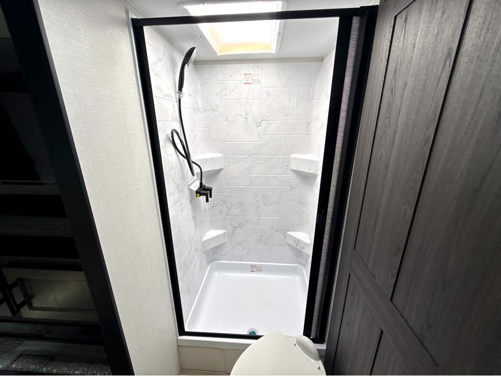 2027 VENTURE RV STRATUS 262VFK - Image 20