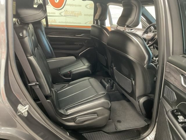 2025 Jeep Grand Cherokee L Overland 4X4 - Image 36
