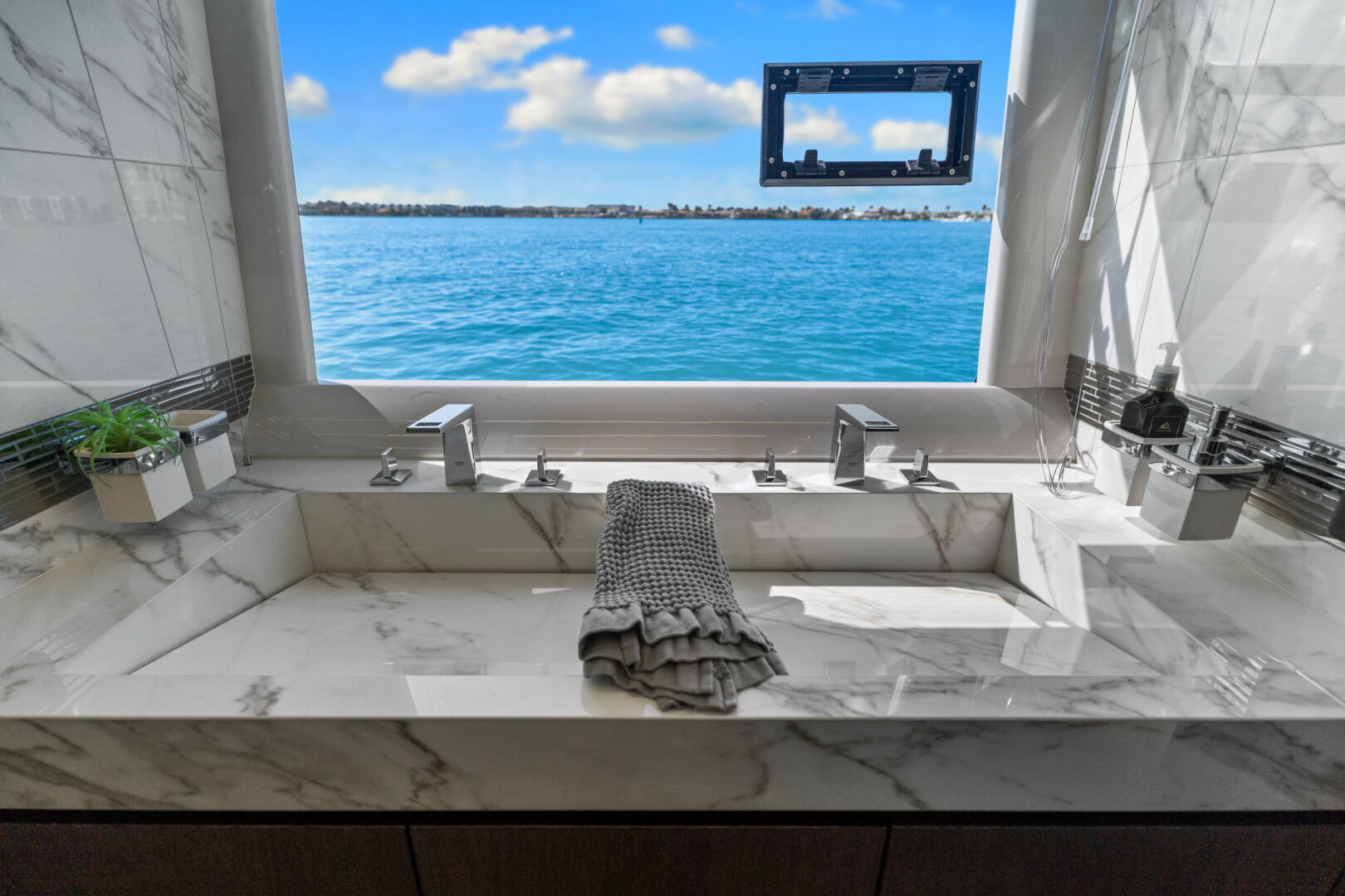 2020 Galeon 680 FLYBRIDGE - Image 38