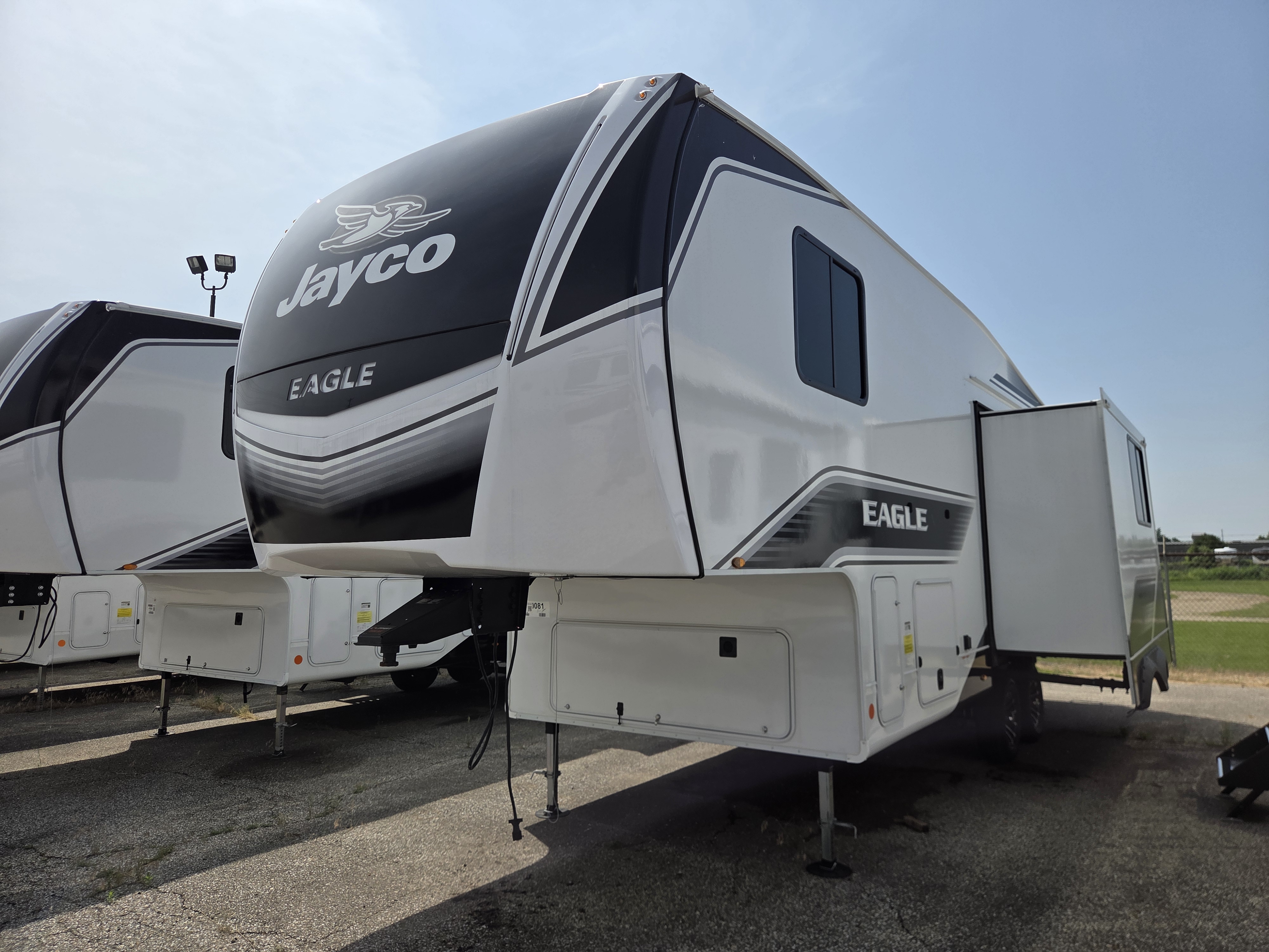2026 Jayco Eagle HT 25RUC - Image 4