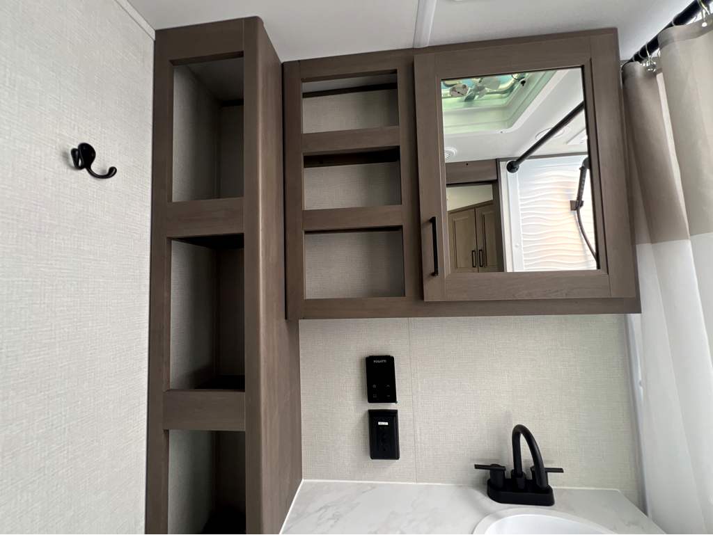 2026 GRAND DESIGN TRANSCEND 25MLX - Image 20