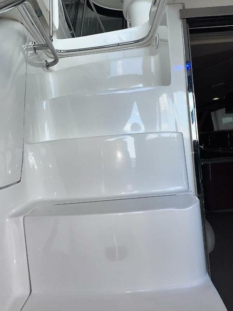 2003 Sea Ray 480 Sedan Bridge - Image 11