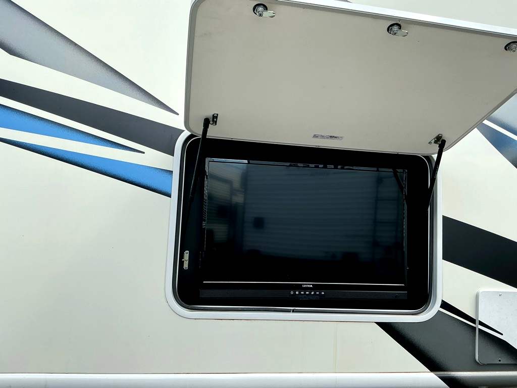 2023 THOR MOTOR COACH 34J - Image 11