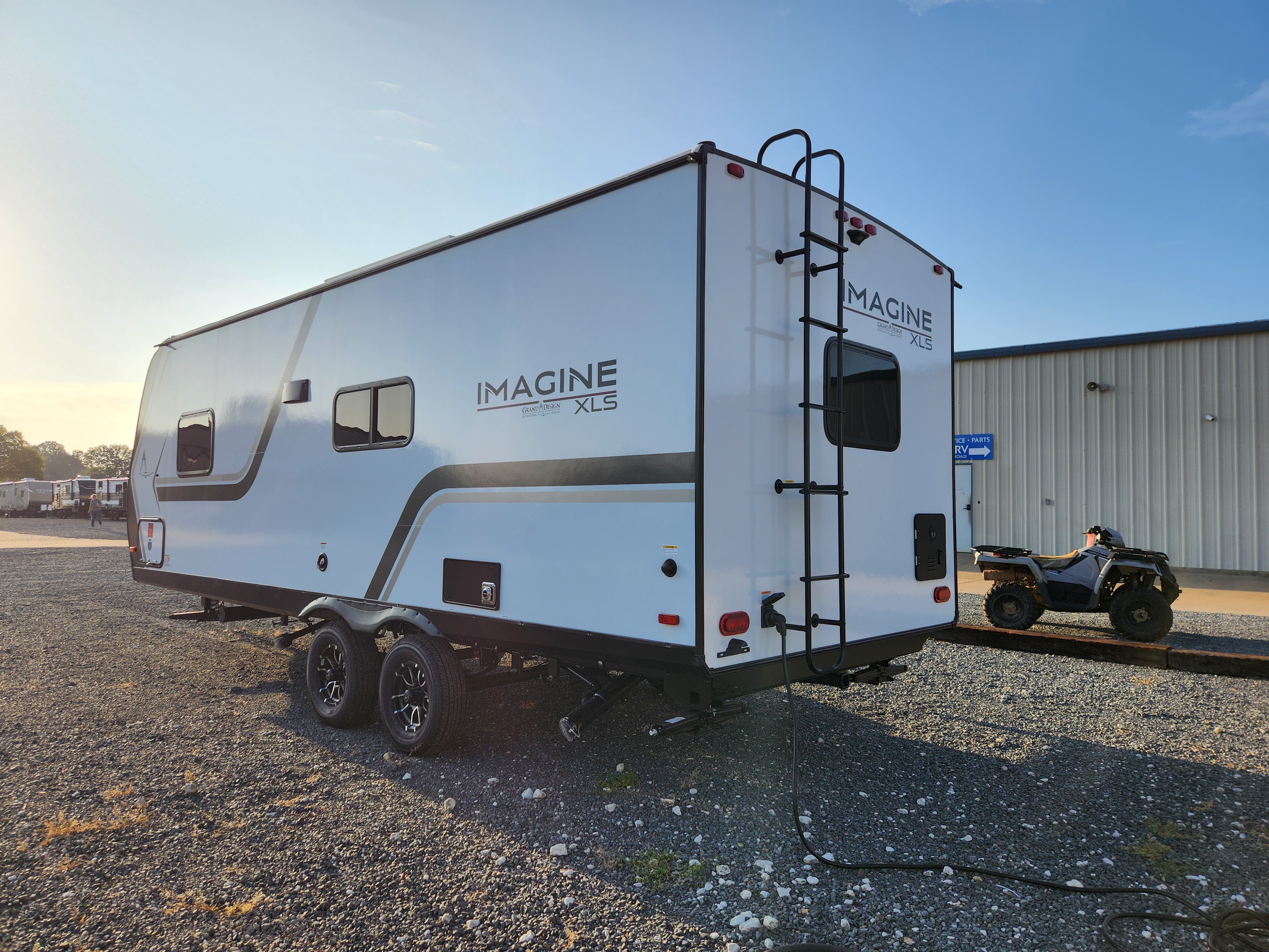 2027 Grand Design Imagine XLS 22RBE - Image 7