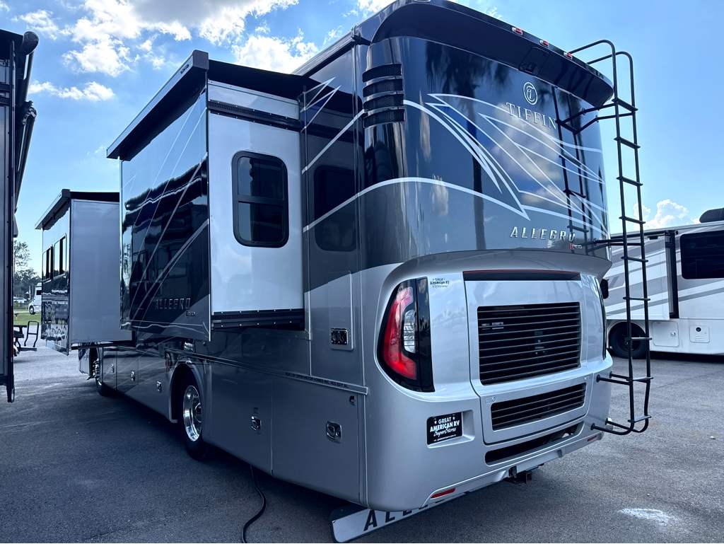 2021 TIFFIN ALLEGRO RED 33 AA - Image 3