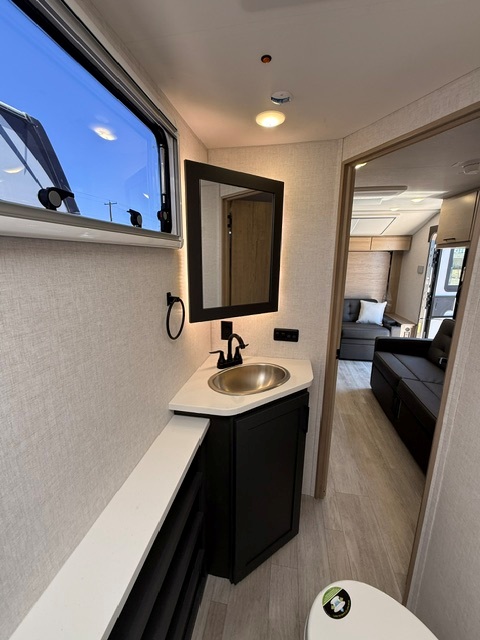 2026 Ember RV Overland Series 190MSL - Image 13