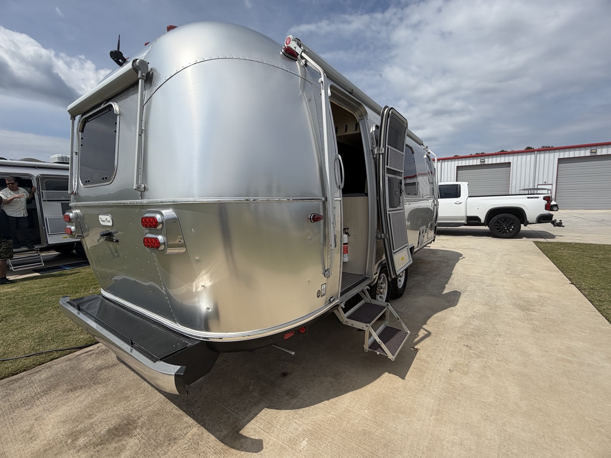 2024 AIRSTREAM FLYING CLOUD 23FB - Image 6