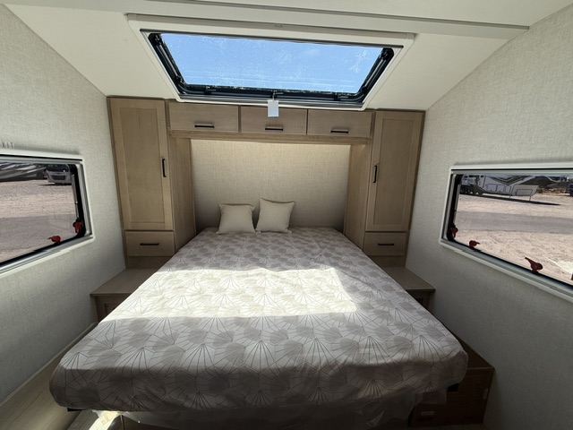 2027 Ember RV Overland Series 201FBQ - Image 12