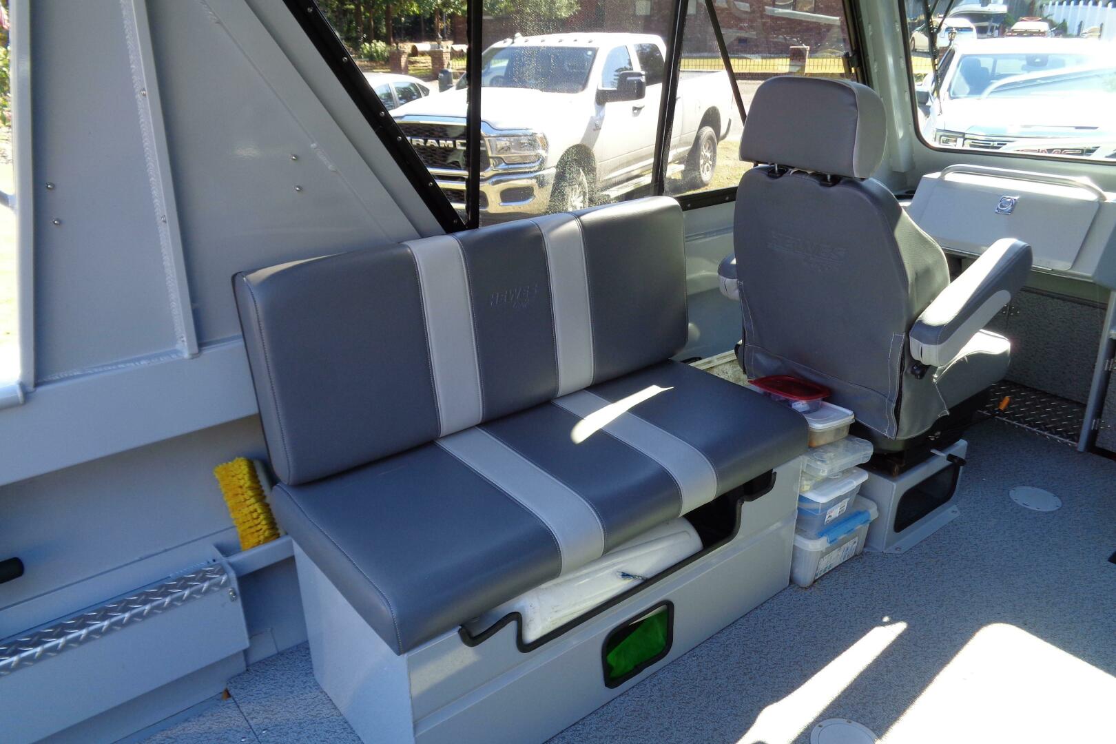 2022 Hewes 210 Sea Runner ET HT Base - Image 26