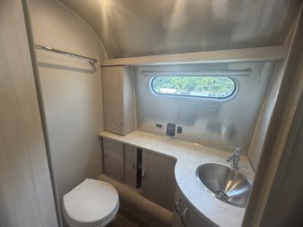 2026 AIRSTREAM GLOBETROTTER 30RBQ - Image 21