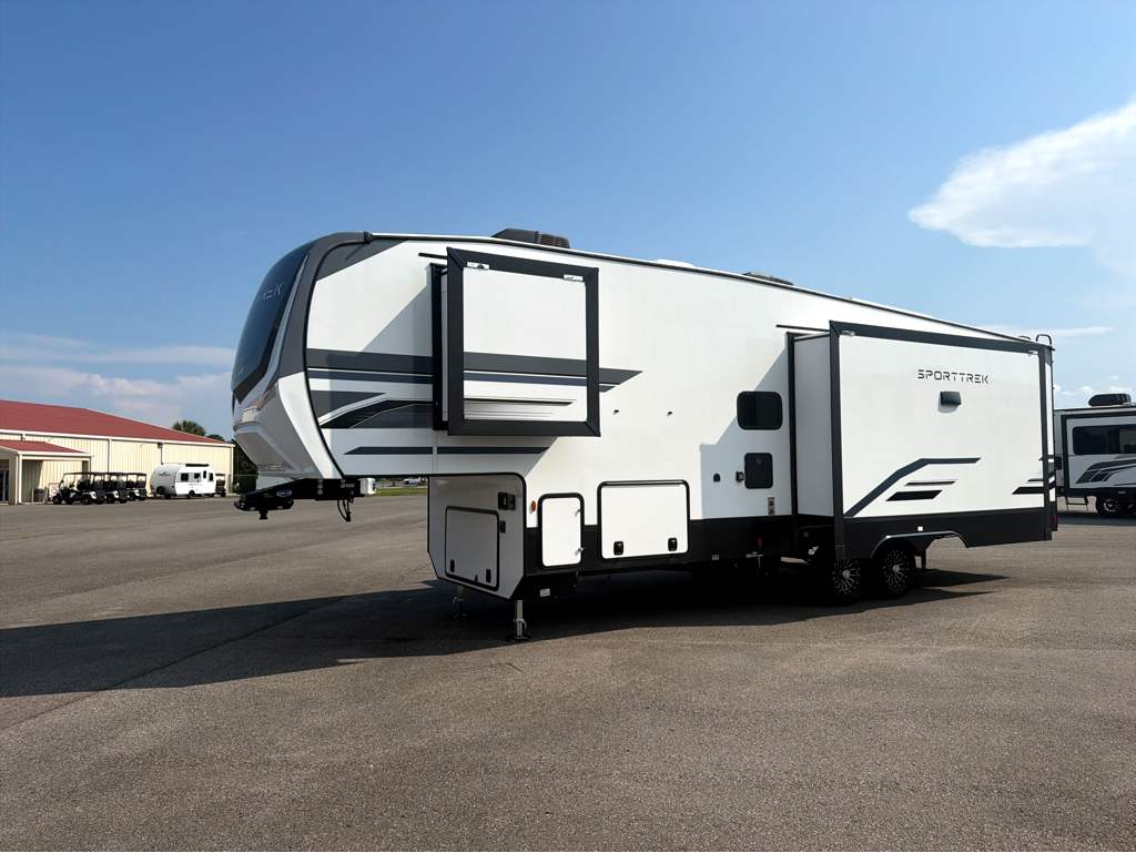 2027 VENTURE RV SPORTTREK 303VIK - Image 7