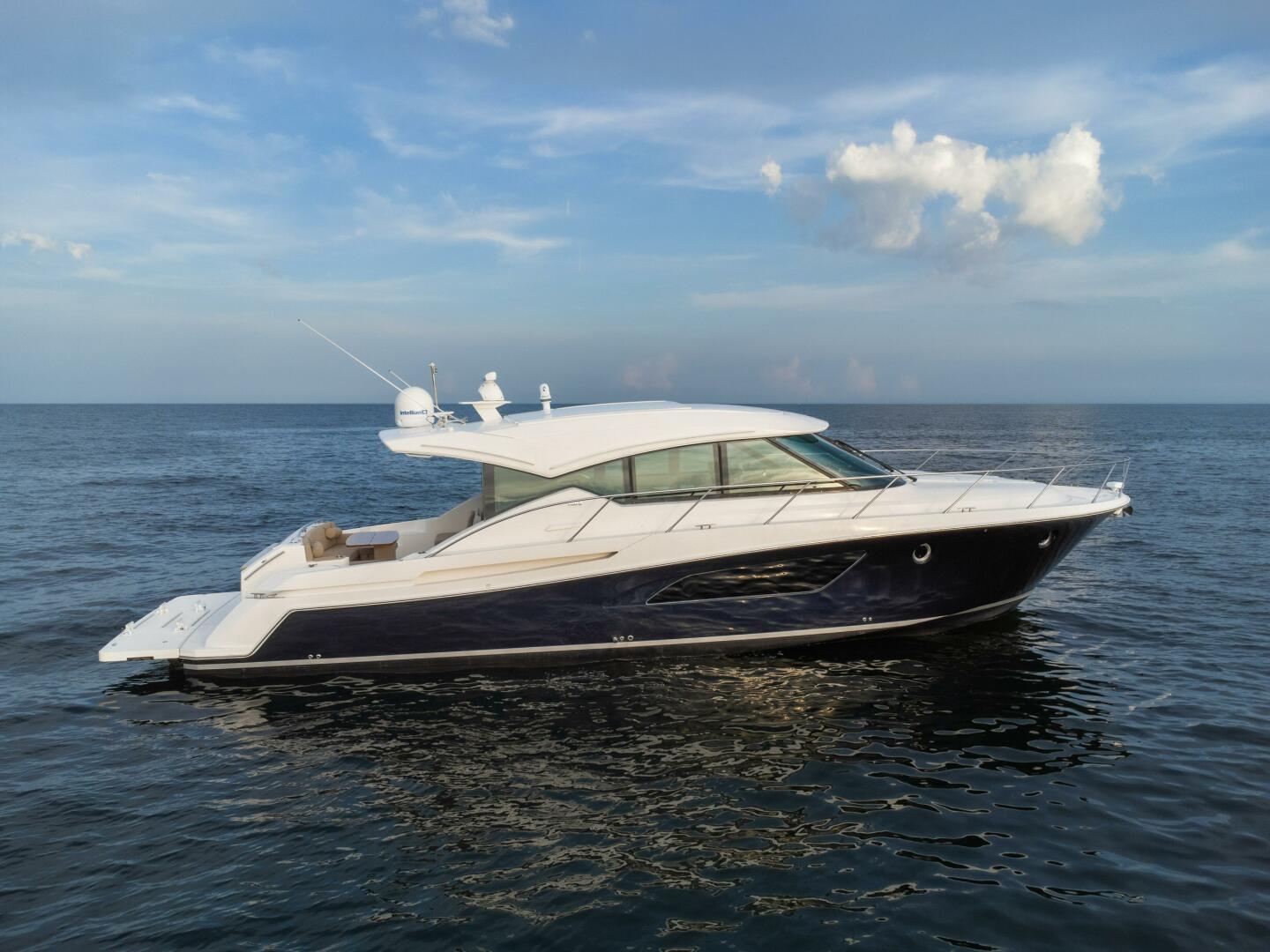 2017 Tiara Yachts C53 Coupe - Image 2