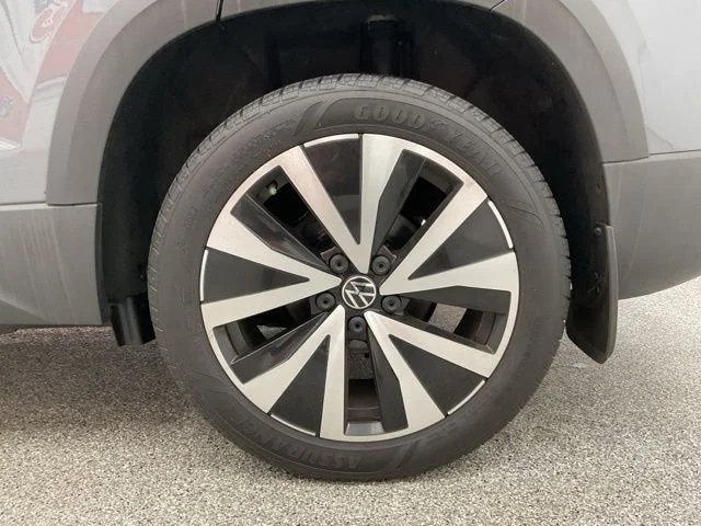2023 Volkswagen Taos Utility 4D SE Sunroof 2WD - Image 10